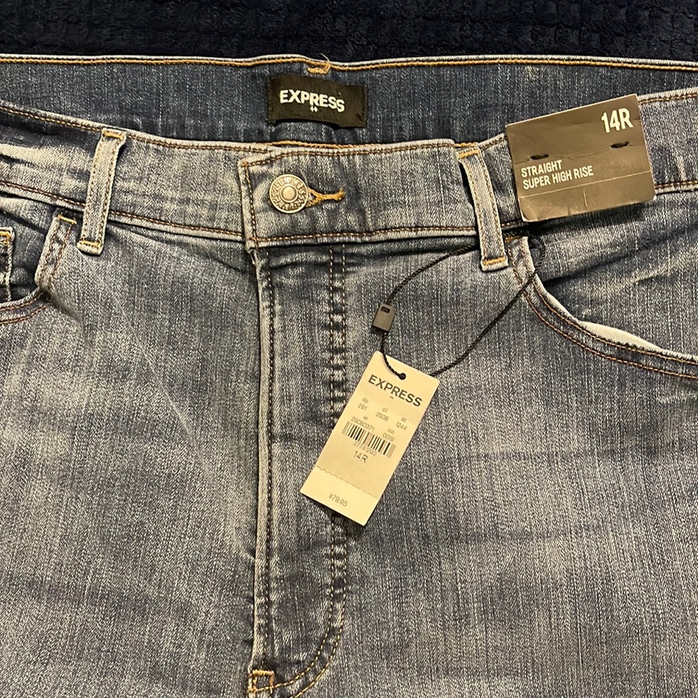 New with tags pair of Express Straight Super High Rise Jeans size 14R